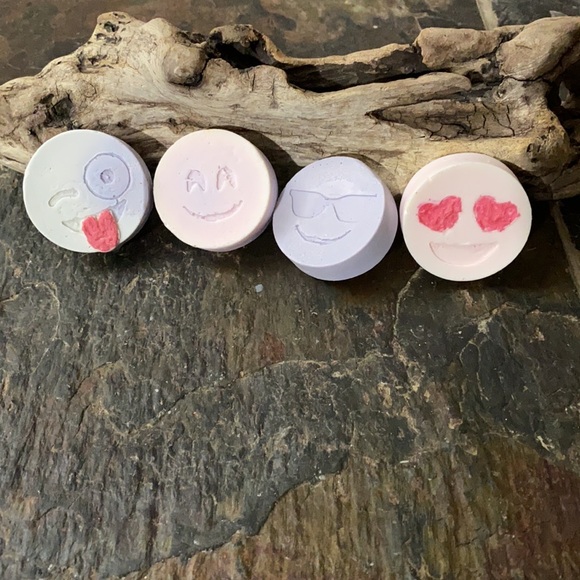 Hello Poshers! I’m Jenn aka the soap 🧼 lady. - Picture 11 of 11